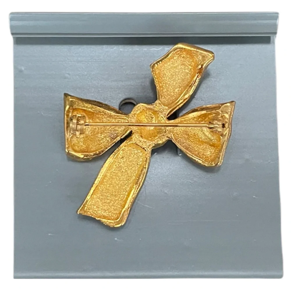 Gold Bow Sparkling Rhinestones Statement Ornate Fleur Fe Lis Brooch Pin